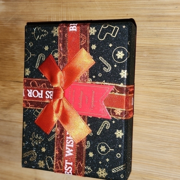 Wooden Puzzle for Adults and Kids - Picture 2 of 3